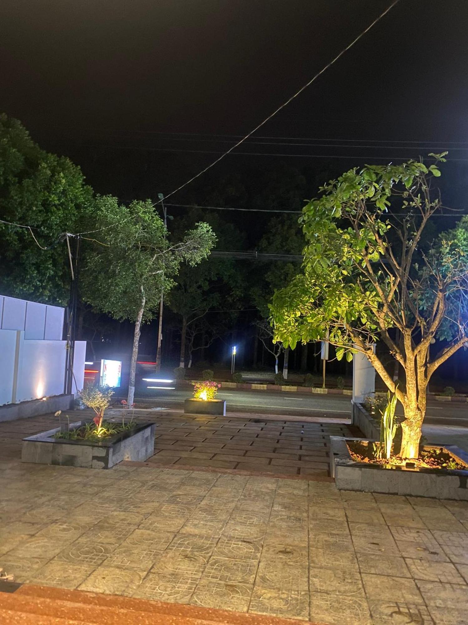 Khoi Dai Hotel Buon Ma Thuot Exterior foto